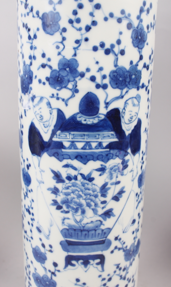 A Chinese blue and white cylindrical vase with flared hip, decorated men carrying an urn, 12 1/4" - Image 6 of 25