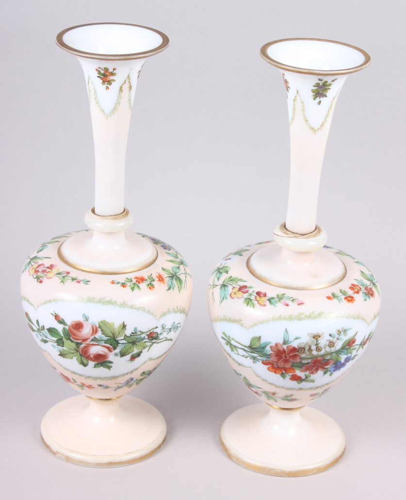A pair of 19th century opaline glass vases with floral decoration - Image 3 of 7