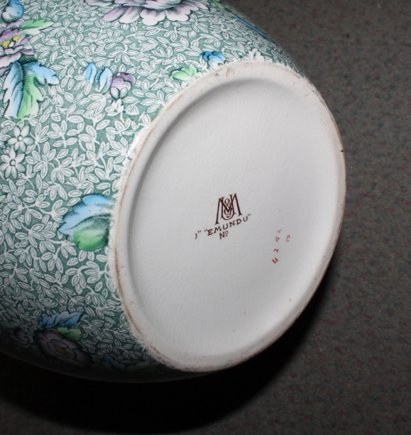 A Chintz decorated toilet set and another similar with blue marbled decoration - Image 2 of 5