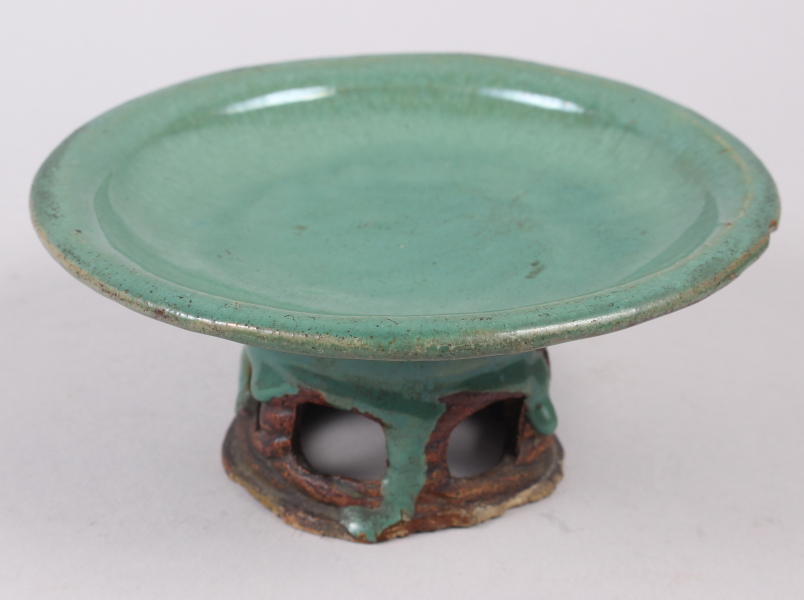 A Chinese sang de beouf bowl, 5 3/4" dia, a similar dish and a green glazed raised dish - Image 6 of 29