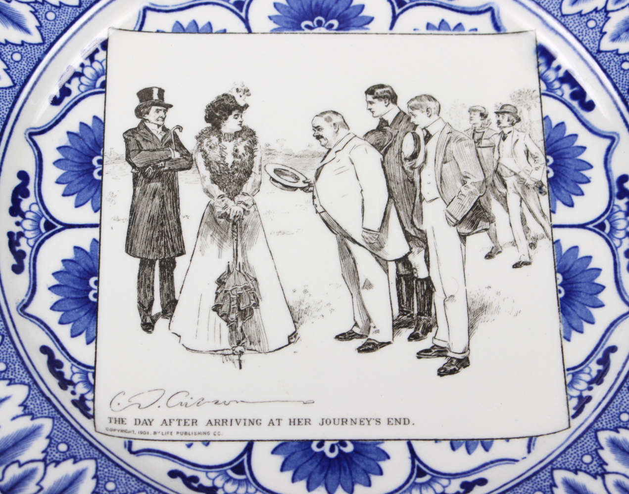 Seven Royal Doulton blue and white decorated "Gibson Girls" cabinet plates, 10 1/2" dia - Image 8 of 9