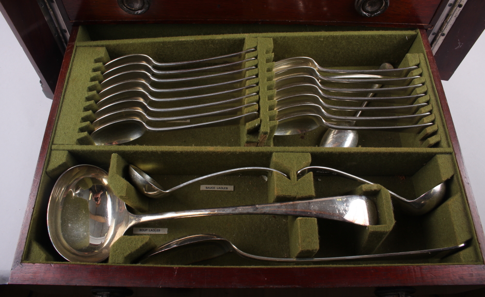 A set of Wilkinson & Sons Old English pattern plated cutlery and flatware, in mahogany table canteen - Image 5 of 5