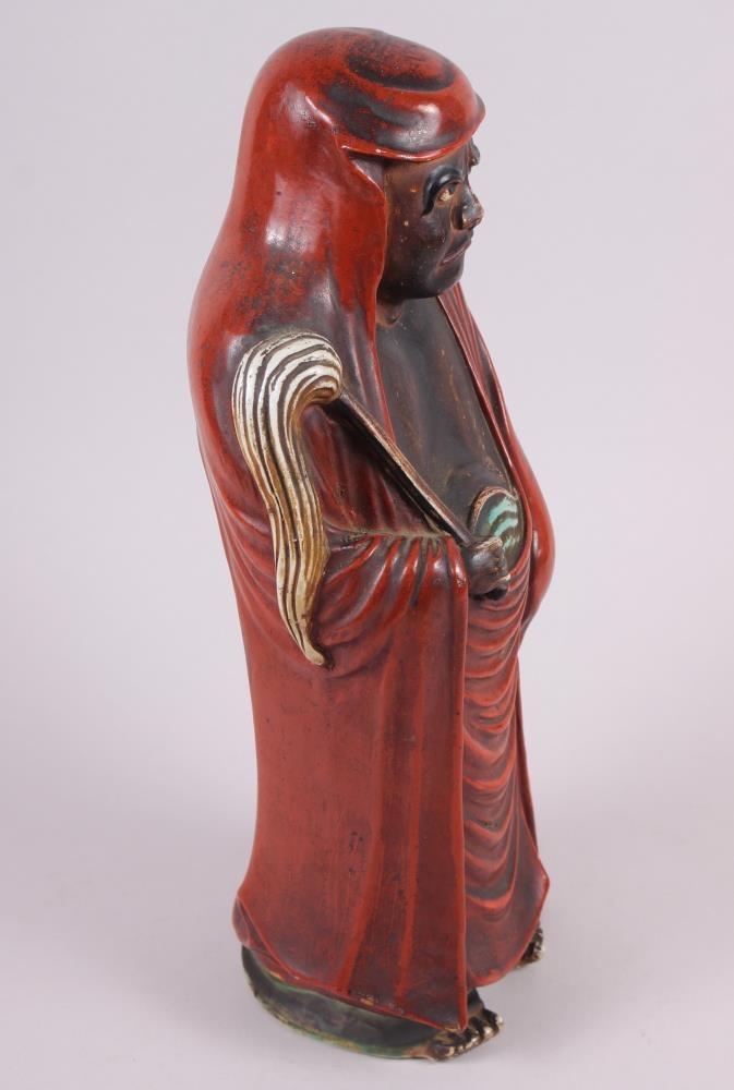 A Chinese porcelain figure of Daruma with a fly whisk, 15" high - Image 4 of 8