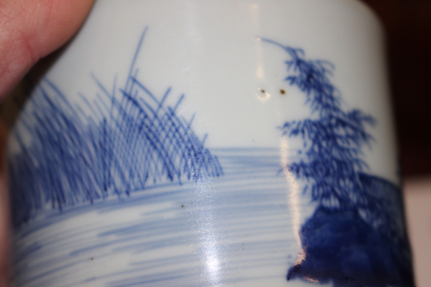 A Chinese blue and white Meiping vase, decorated figure, 6 1/2" high, a blue and white brush pot - Image 28 of 29