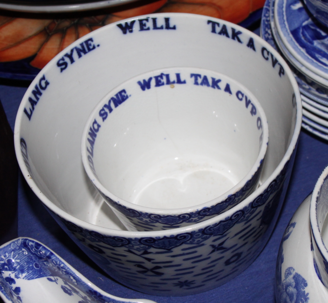 A Copeland Spode "Italian" pattern combination service, including bowls, teapots, teacups, a - Image 18 of 47