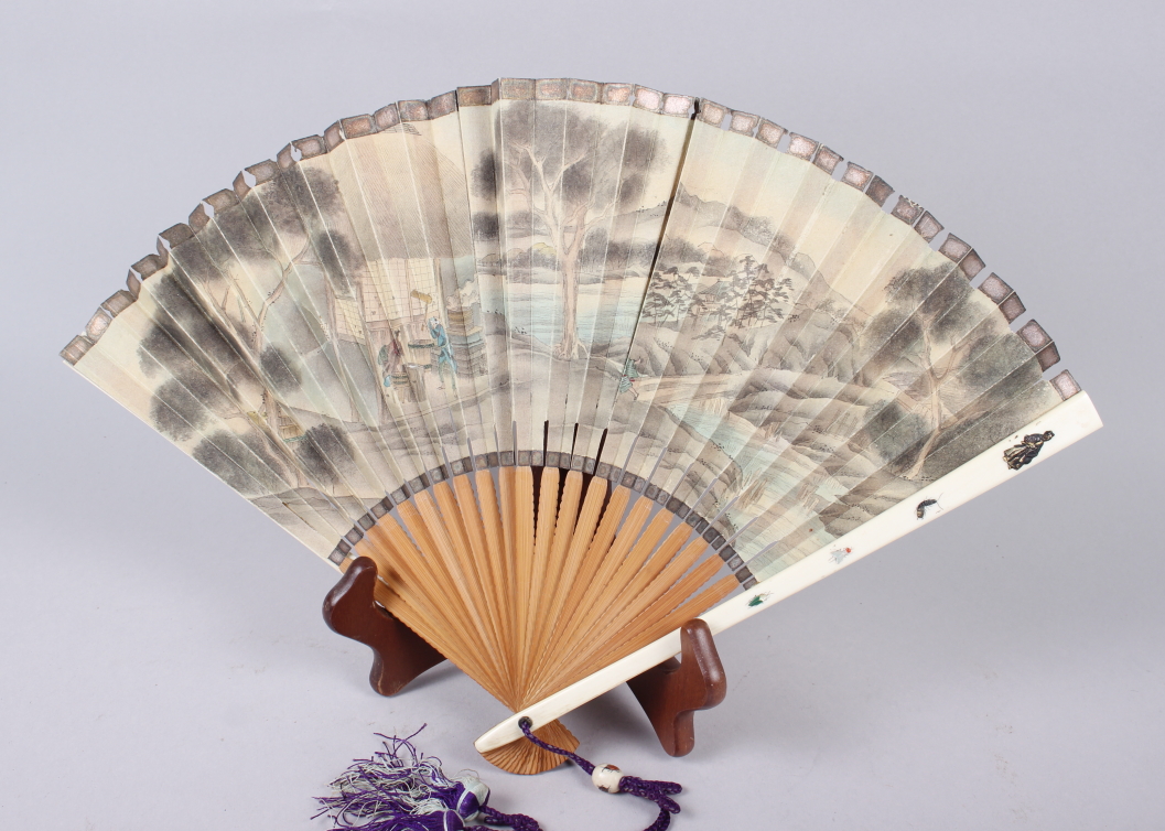 A Shibayama fan and a carved ivory oval picture frame - Image 3 of 6