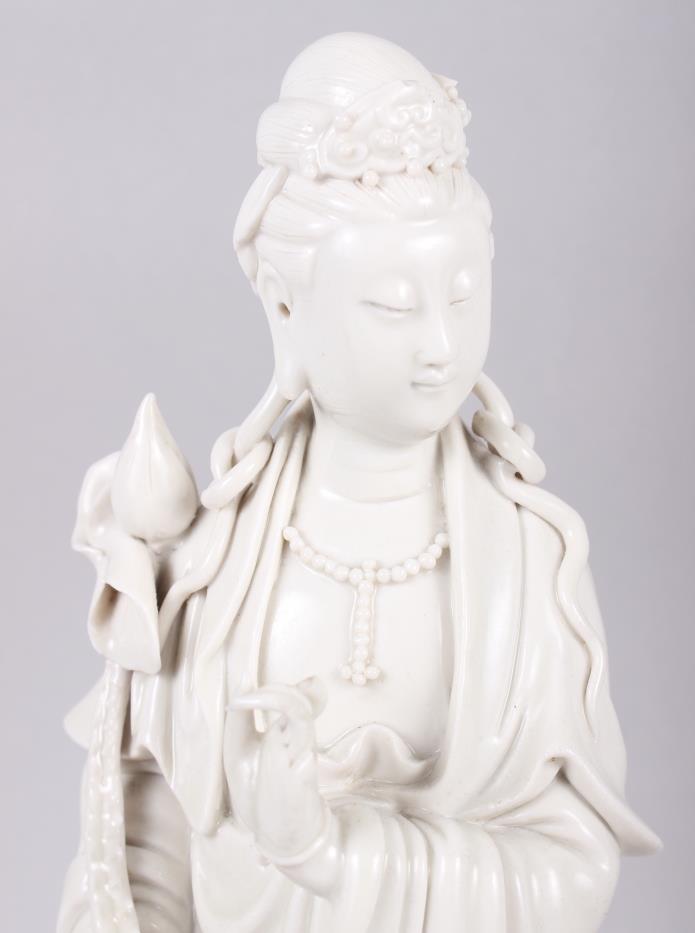 A 20th century blanc de chine figure of Kuan Yin, 11" high - Image 2 of 4