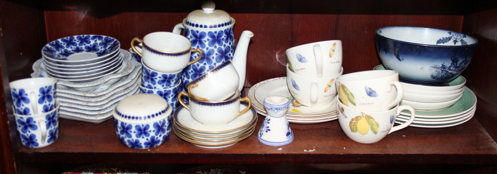 A Rorstrand "Mon Amie" pattern part teaset, four Wedgwood "Sarah's Garden" pattern teacups,