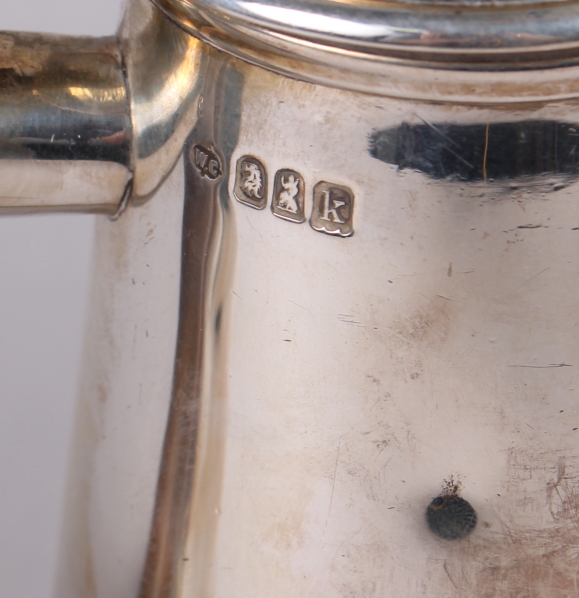 A Queen Anne design Britannia standard silver coffee pot with wooden handle and side spout, - Image 5 of 9