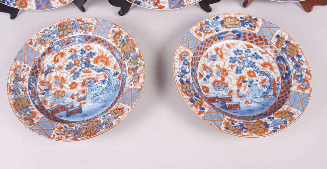 Five 18th century Chinese Imari decorated shallow bowls with gilt highlights, 9" dia (damages) - Image 2 of 14