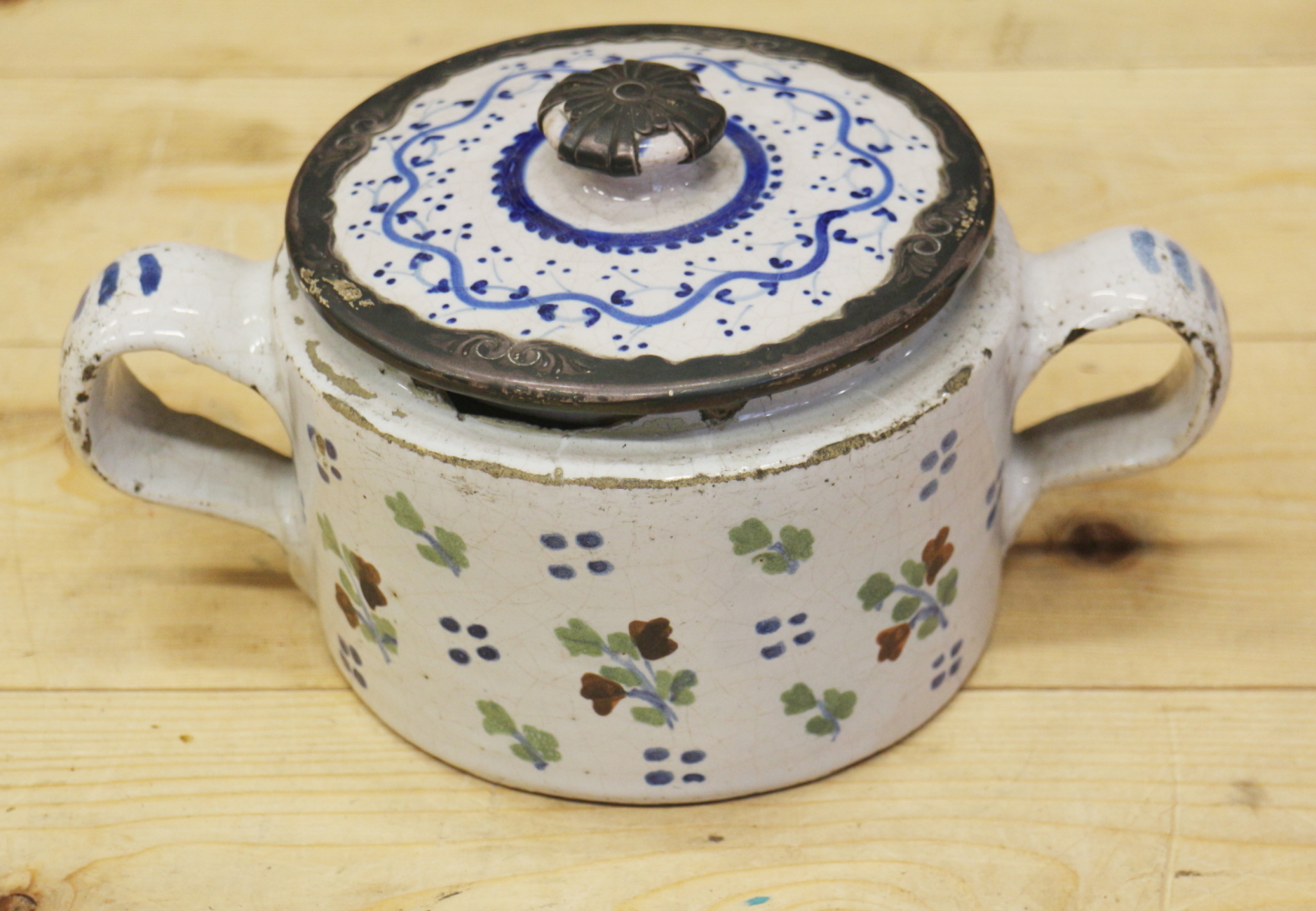 An 18th century Delft ware two handled posset pot and associated cover with white metal mounts, 8 - Image 2 of 6