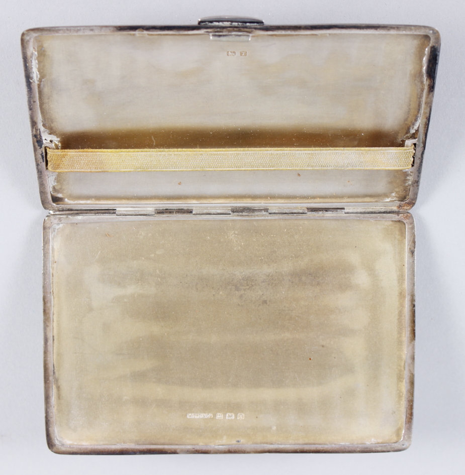 A silver cigarette case with engine turned decoration, 4.8oz troy approx - Image 3 of 5