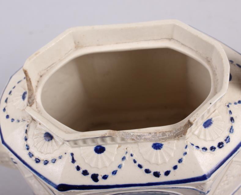 Three 19th century blue and white Castleford teapots (damages) - Image 7 of 14