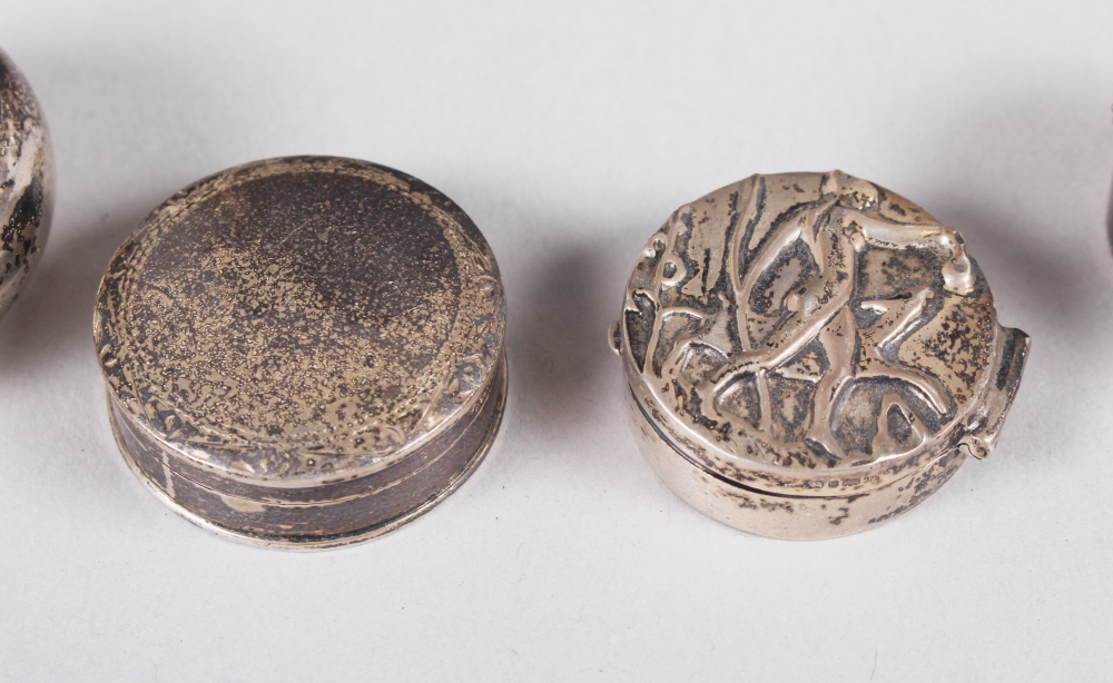 A silver photograph frame, five silver pill boxes, various, a silver capstan inkwell and four silver - Image 4 of 5