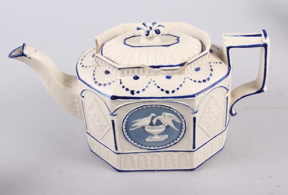 Three 19th century blue and white Castleford teapots (damages) - Image 6 of 14