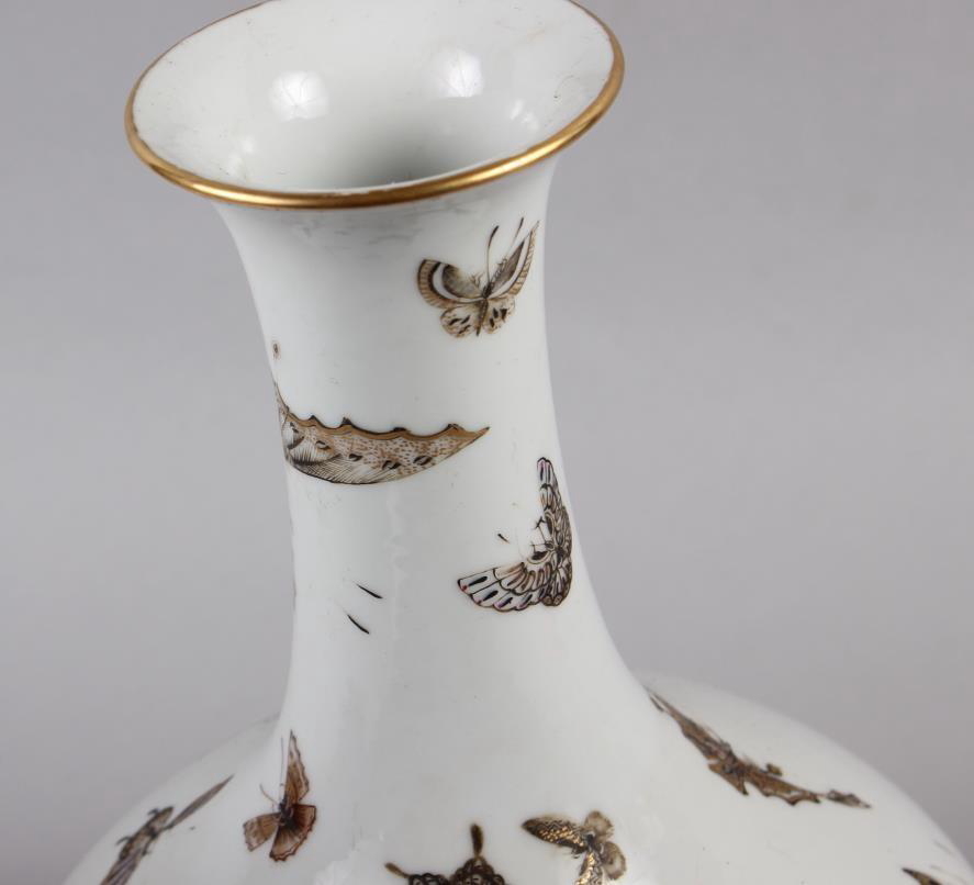 A Chinese Republic bulbous vase with gilt butterfly decoration, 11 1/2" high - Image 5 of 11