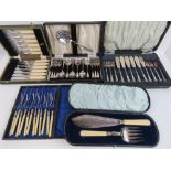 A set of Walker & Hall fish servers having HM silver collars and silver plated blades,