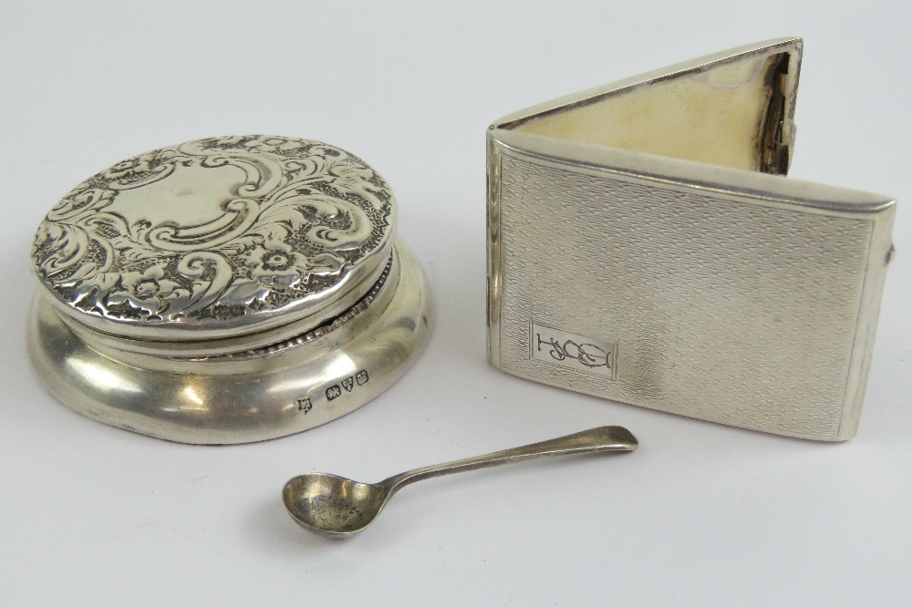 A HM silver matchbook case having engine turned pattern to front and back, gilt interior,