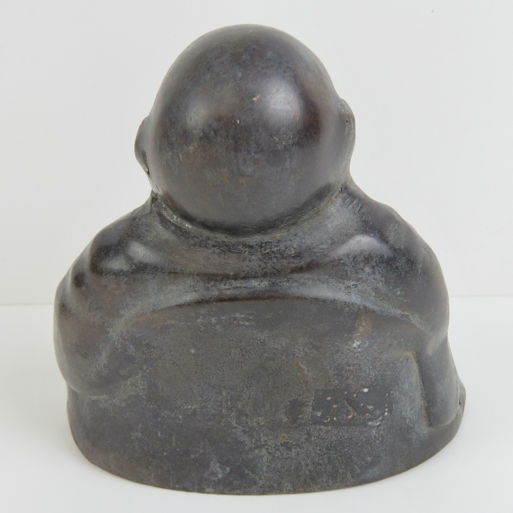 A 19th century bronze seated Buddha figurine, 1.42kg, 13cm high. - Image 3 of 3