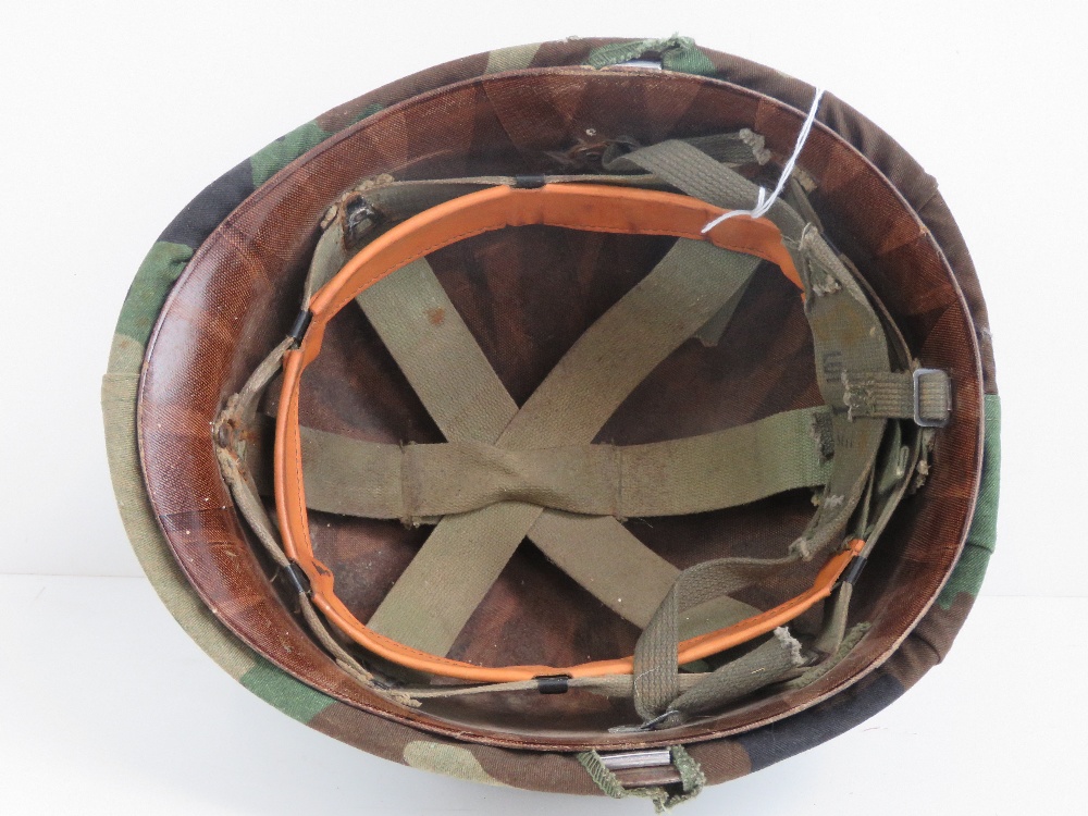 A US Vietnam war helmet with liner. - Image 3 of 5