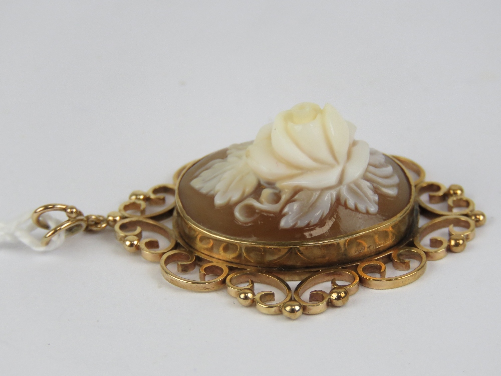 A well carved floral cameo having highly raised rose bud to centre, set in a 9ct gold mount, - Image 2 of 4