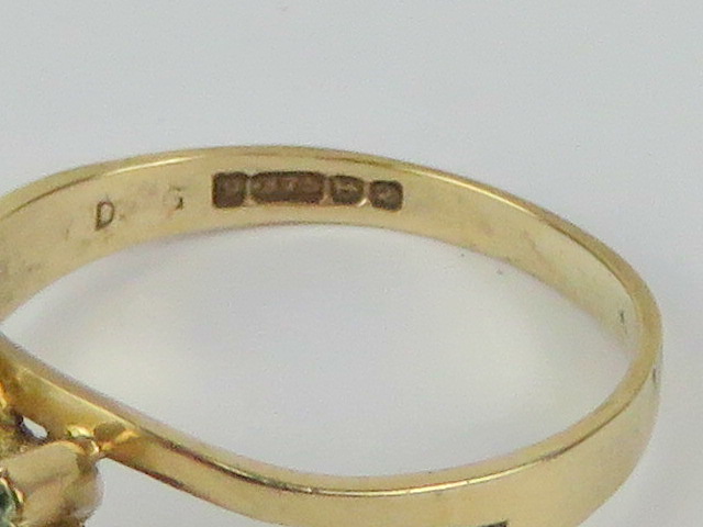 A 9ct gold and pearl ring, having four claw setting each having white stone inset, size K-L, 2.2g. - Image 2 of 3