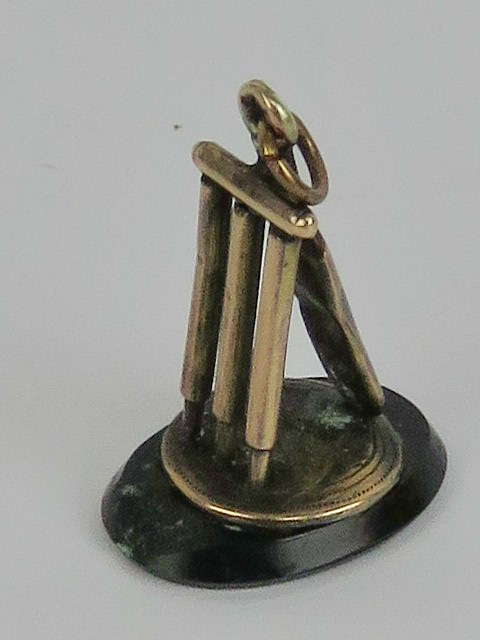 Of cricket interest: a delightful c1900 fob seal in the form of a set of cricket stumps, - Image 3 of 3