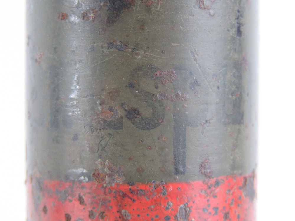An inert WWII German Flak 28 4cm Bofos shell with head dated 1941 and measuring 45cm in length. - Image 3 of 3