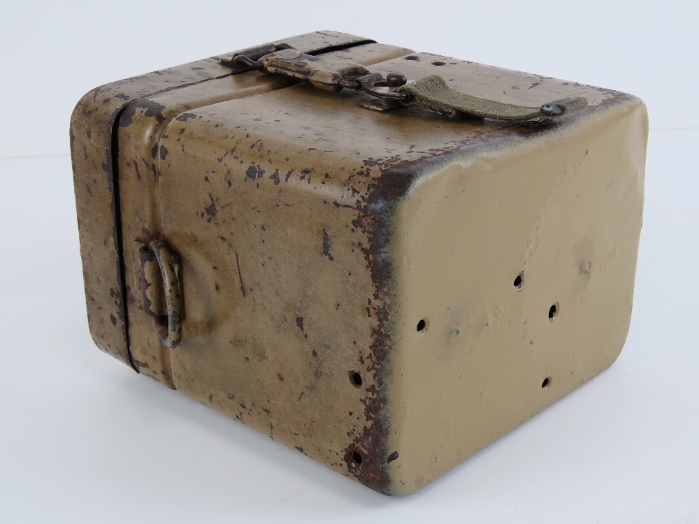 A WWII MG34/42 Lafette scope transit tin, Afrika Korp colours with stencilling upon. - Image 3 of 4