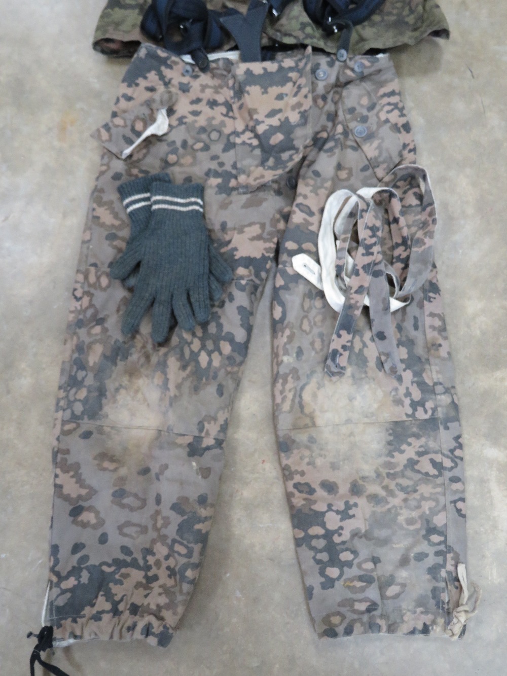 A reproduction WWII German SS camouflage jacket with camouflage Y straps, gloves and trousers. - Image 3 of 4