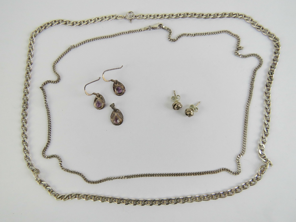 A quantity of 925 silver jewellery inc; heavy chain necklace 60cm in length,