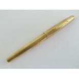A Parker fountain pen having 14ct gold nib, 12ct rolled gold case and lid.