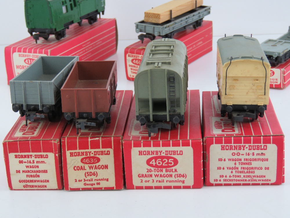 A quantity of Hornby Dublo 'Super detail' 00 wagons including good wagon, coal wagon, grain wagon, - Image 2 of 4