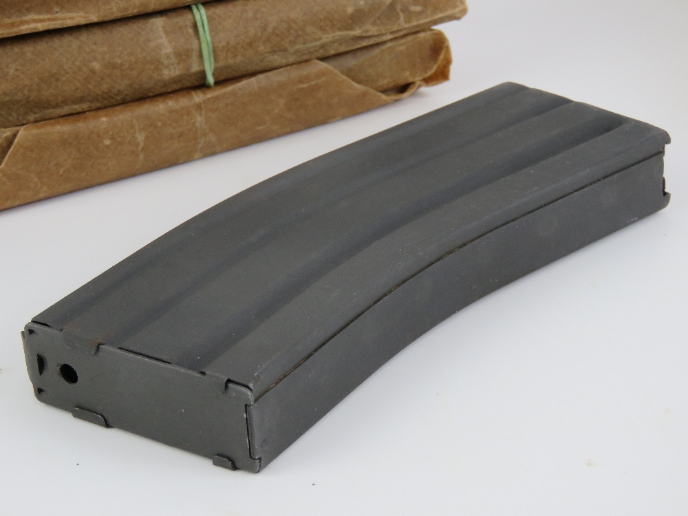 Five M16 magazines in un-issued condition. - Image 3 of 3