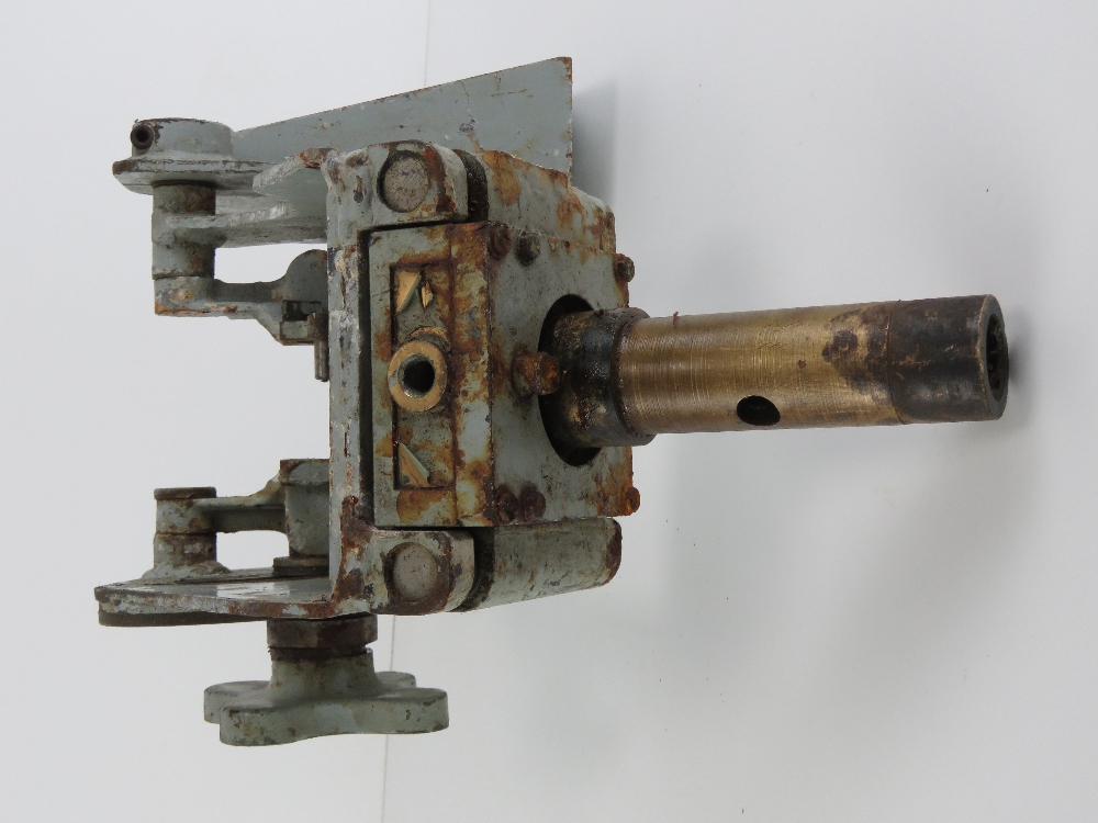 A GPMG vehicle pintle. - Image 4 of 5