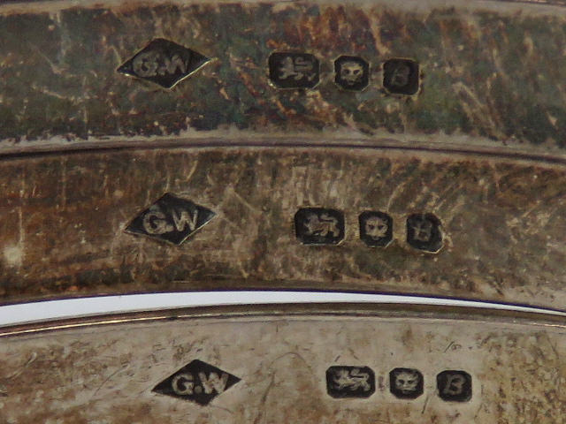 A set of three HM silver bangles, each h - Image 3 of 3