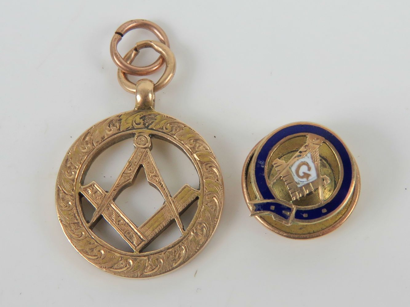 Timed Online Only Auction of Masonic and RAOB Regalia including Silver & Gold Medal Jewels, Collars, Ceremonial Gavels and Lodge Ephemera.