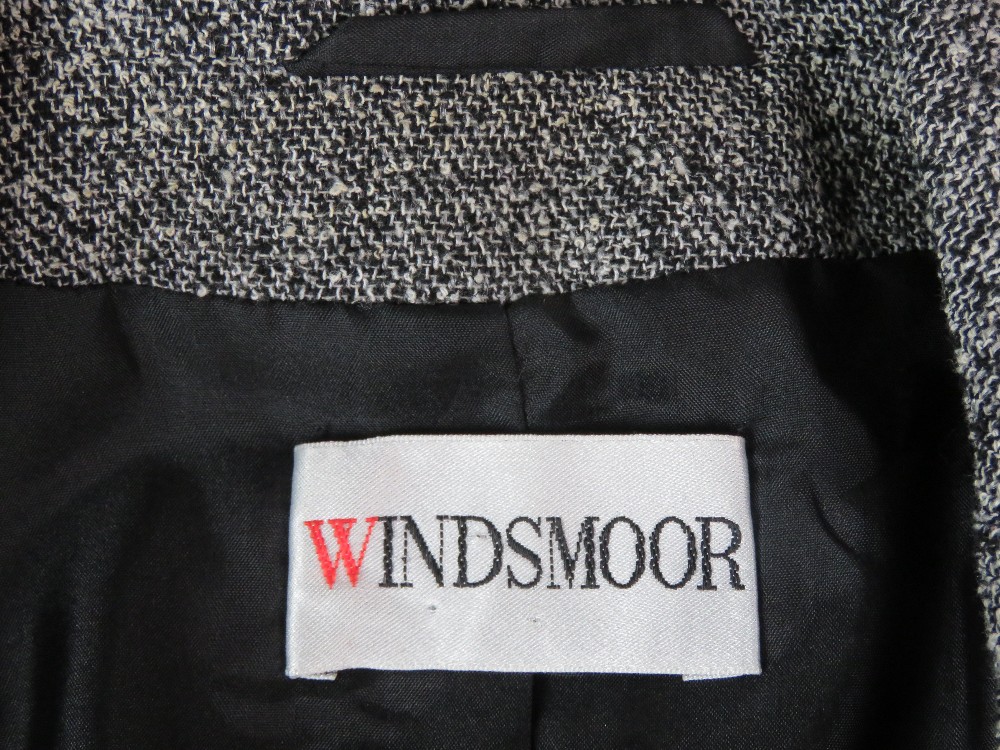 A ladies 40% wool jacket by Windsmoor. - Image 3 of 4