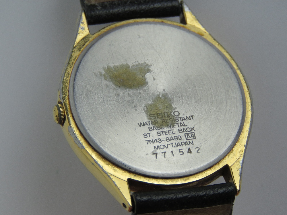 A Seiko quartz wristwatch having white dial with date and date apertures, on black leather strap. - Image 2 of 4