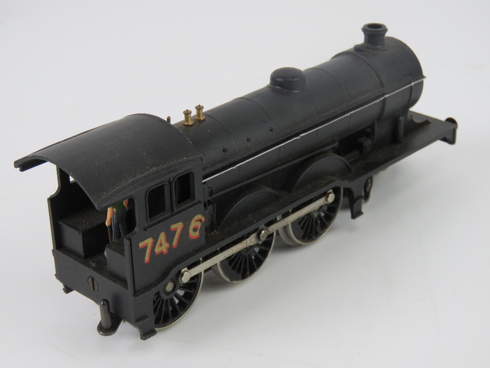 A Triang Hornby model railway locomotives being R150, - Image 3 of 4