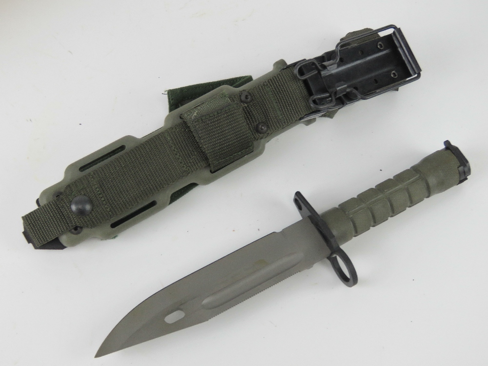 A Military Issue M9 bayonet For the M4 a - Image 2 of 4