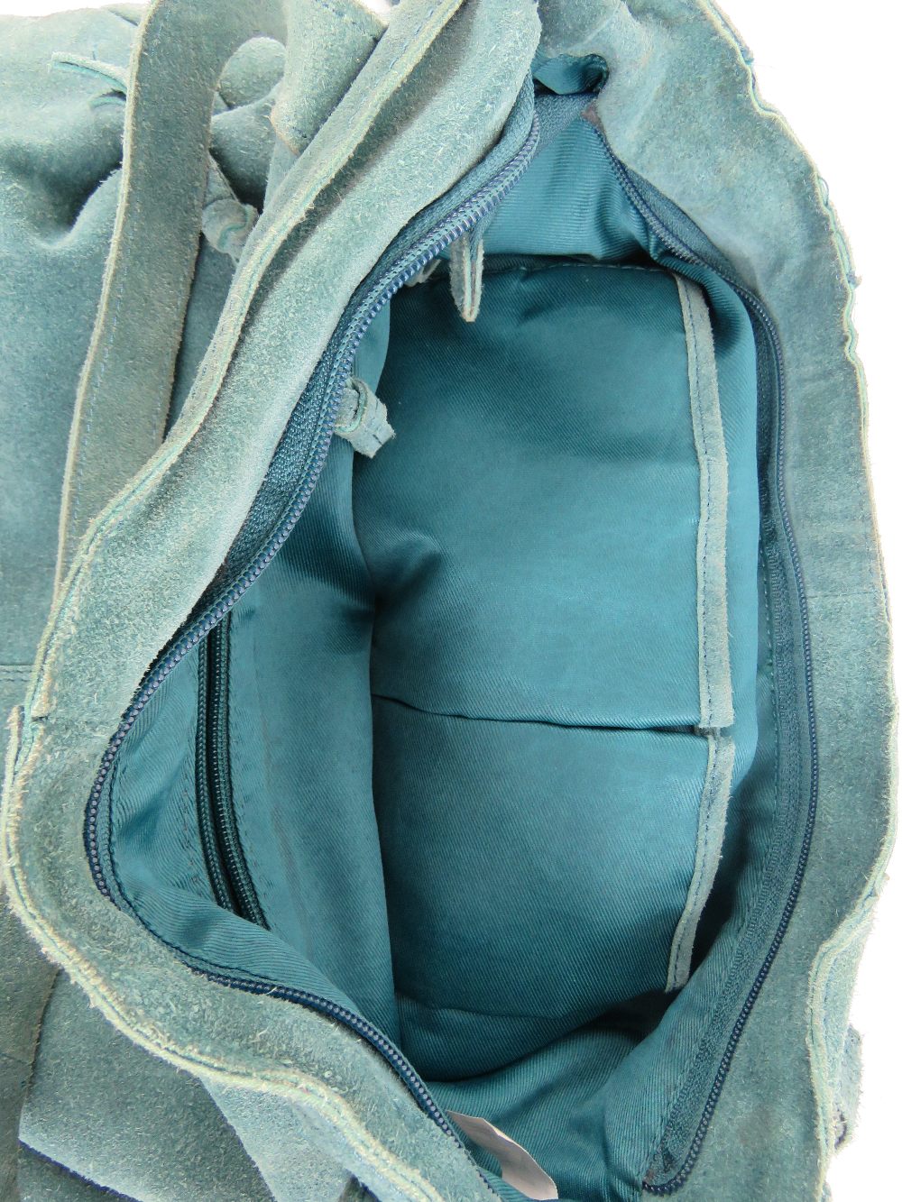 A vintage turquoise blue suede handbag. - Image 2 of 4