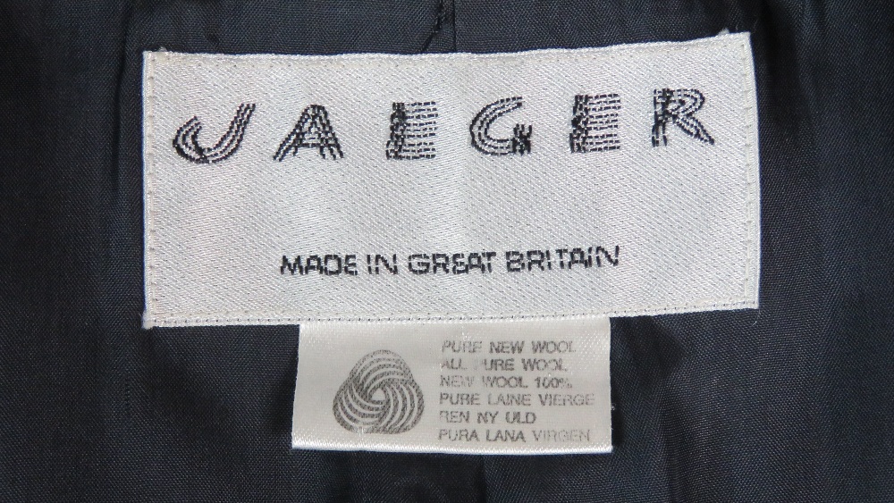 Jaeger; A navy blue 100% new pure wool jacket and skirt, jacket having breast pockets and epaulets, - Image 4 of 8
