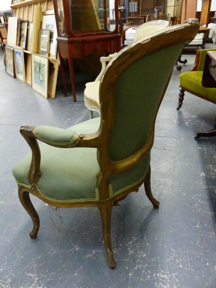 TWO SIMILAR LOUIS XV STYLE, PAINTED SHOW FRAME SALON ARMCHAIRS ON CABRIOLE LEGS. (2) - Image 10 of 10