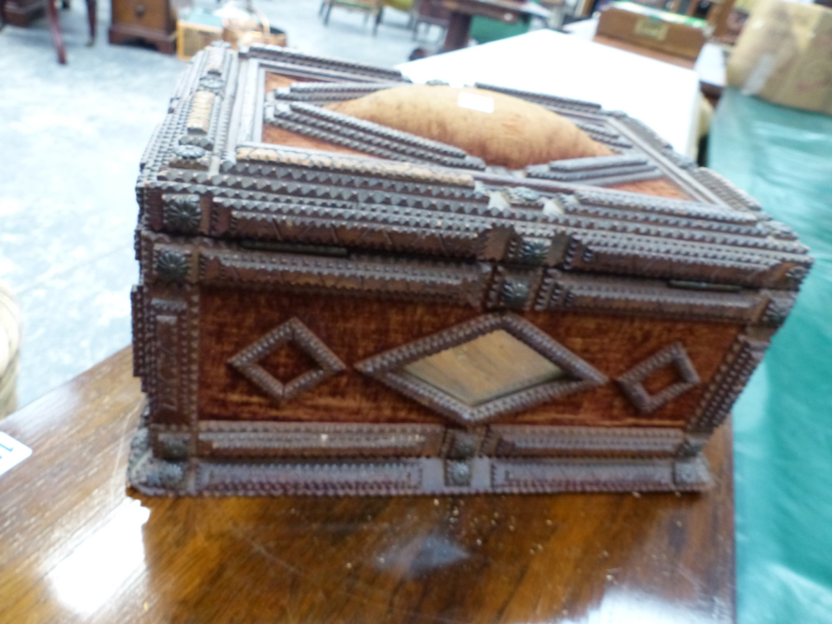 A TRAMP ART CASKET, THE CHIP CARVED WOOD WORK EDGING BROWN VELVET, THE FRONT AND BACK WITH CENTRAL - Image 12 of 24