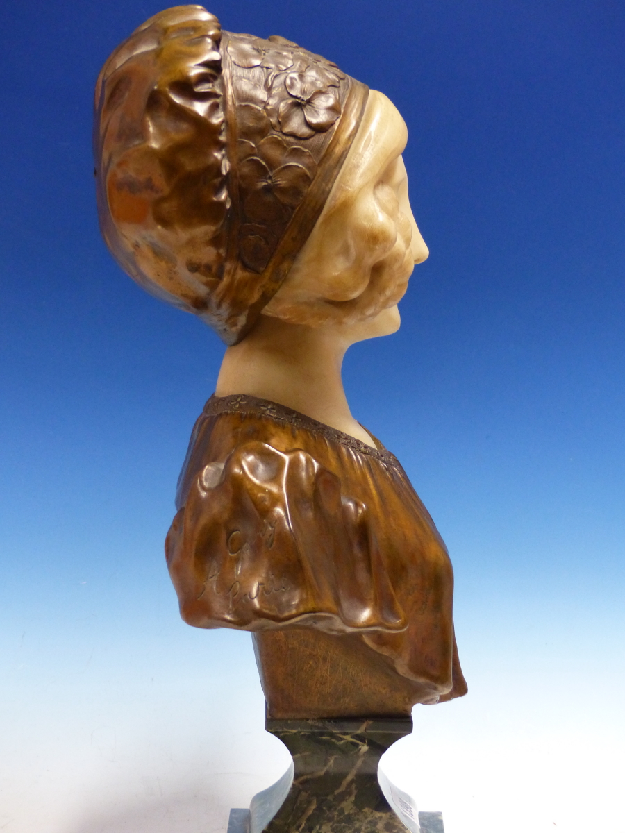 AFFORTUNATO GORY. (FL.1895-1925) A BRONZE AND WHITE MARBLE BUST OF A GIRL WEARING A FLORAL CAP. H. - Image 7 of 9
