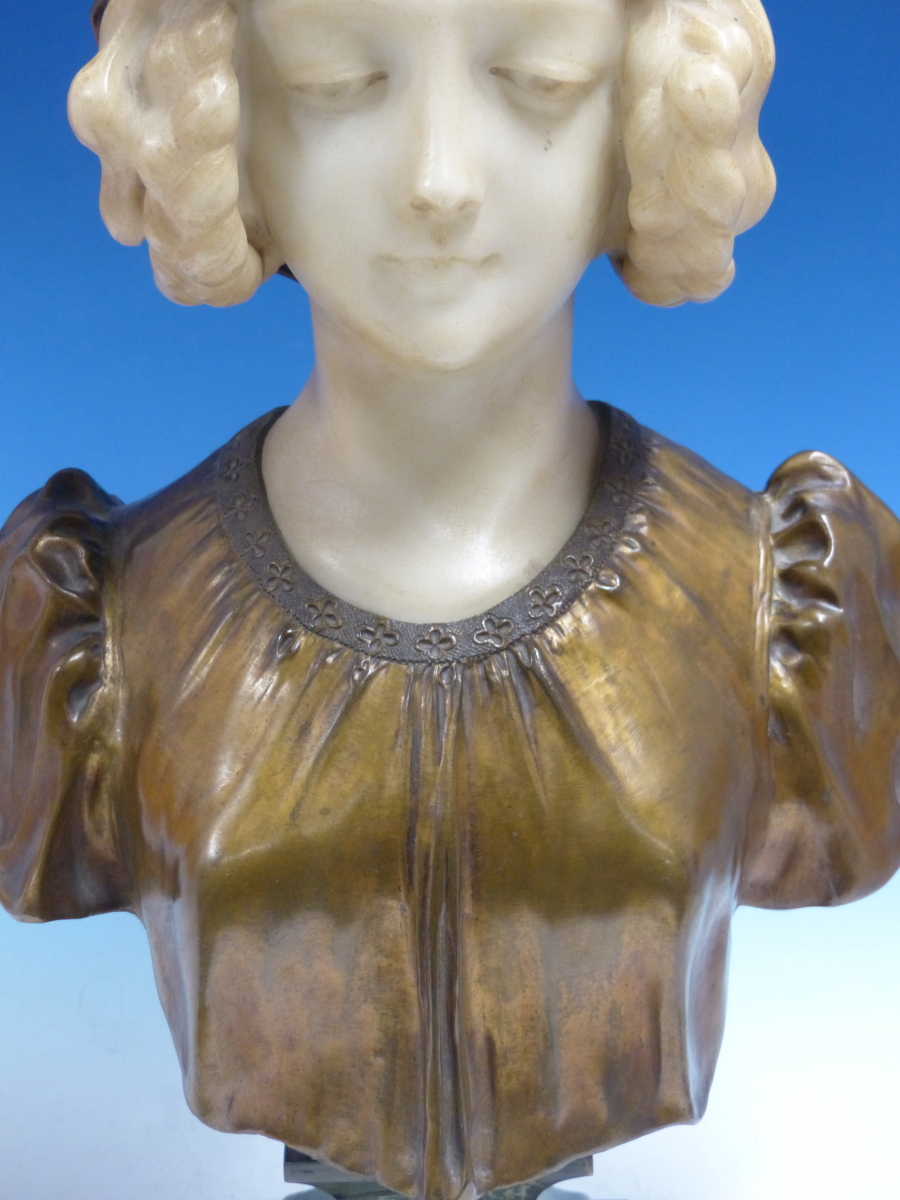 AFFORTUNATO GORY. (FL.1895-1925) A BRONZE AND WHITE MARBLE BUST OF A GIRL WEARING A FLORAL CAP. H. - Image 3 of 9