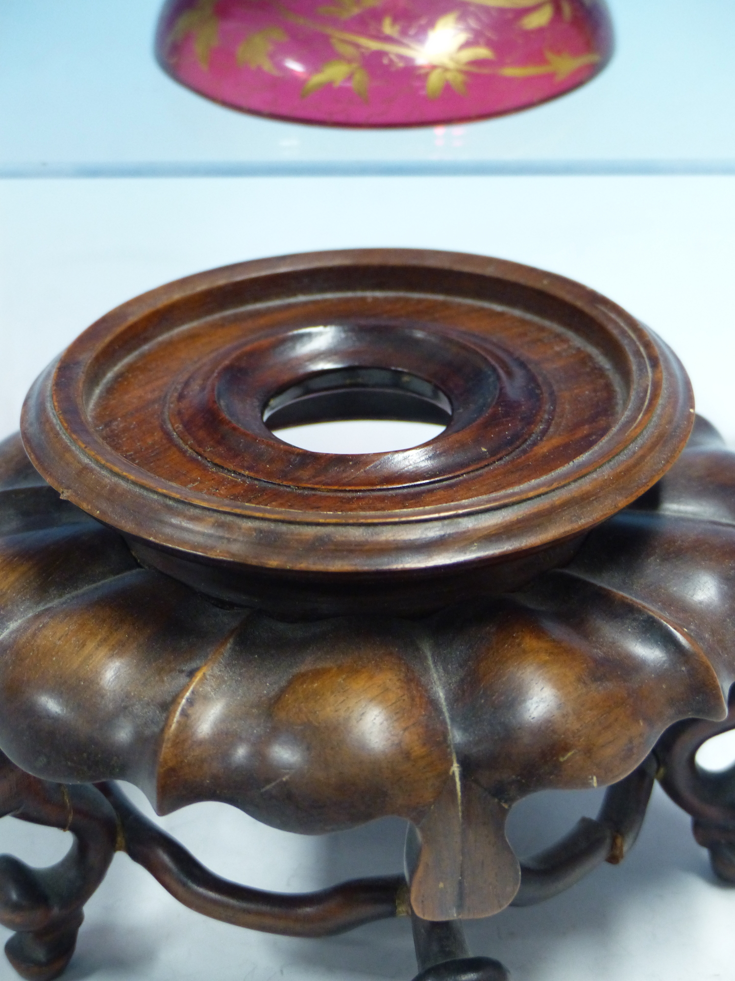 A BOHEMIAN GILT RUBY GLASS GOBLET ON A CHINESE WOOD STAND. - Image 4 of 17