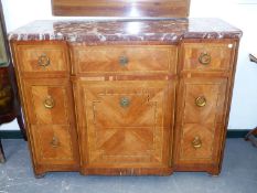 A LATE 19th.C.FRENCH BREAKFRONT COMMODE WITH ROUGE MARBLE TOP, ORMOLU RING HANDLES AND INLAID