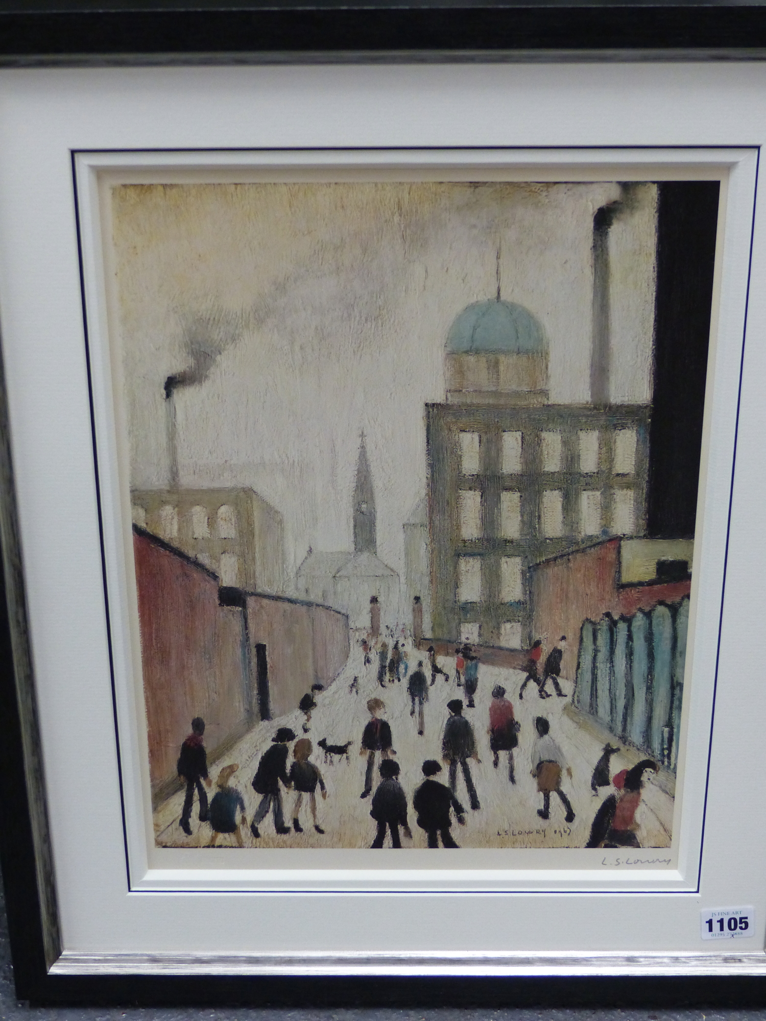 L.S.LOWRY. (1887-1976) ARR. MRS SWINDELLS PICTURE, PENCIL SIGNED LIMITED EDITION COLOUR PRINT. 43 - Image 2 of 6